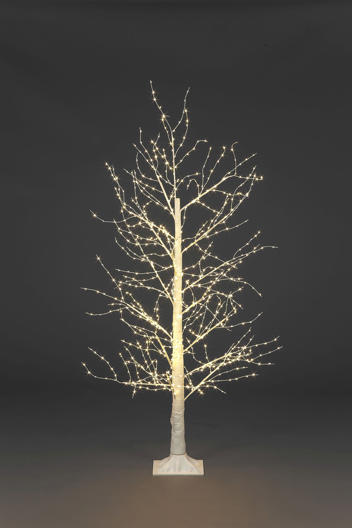 1.5m/5ft White Modelling Micro Dot Christmas Twig Tree with 900 classic warm white led lights