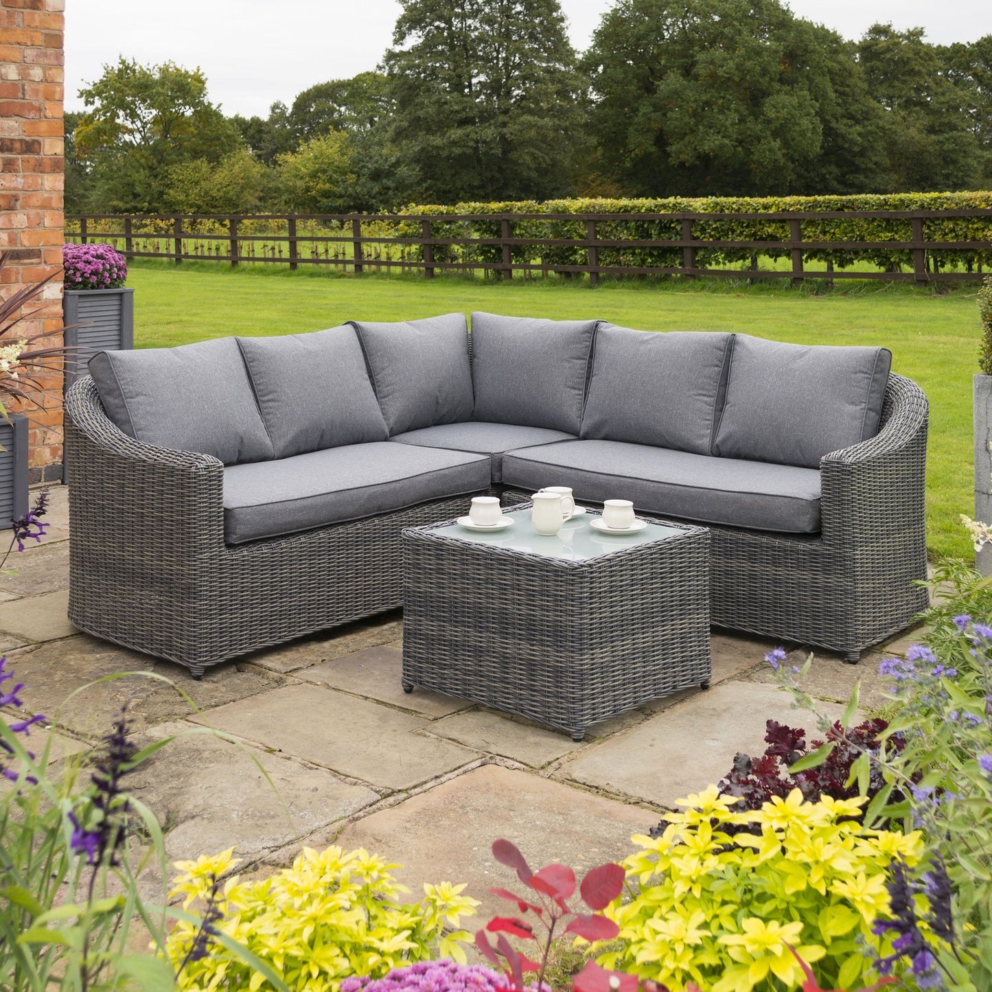 Foggia 5 Seater Lounge Corner Set - Half Round Rattan Effect Wicker Weave in Grey